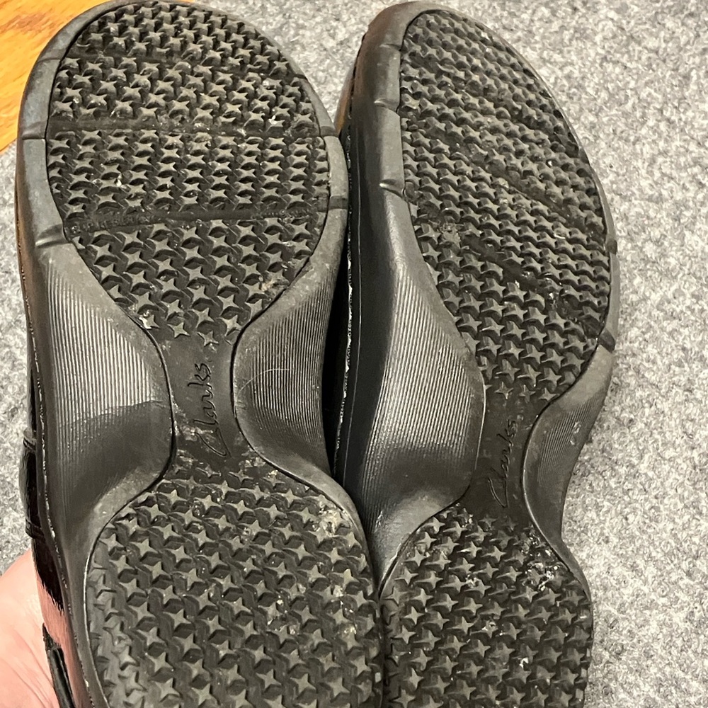 Clarks Womens Size 8 Shiny Black Loafers - Picture 5 of 11